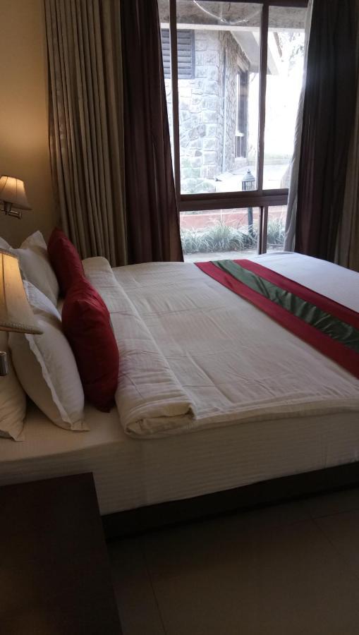 Caves County Resort Malegaon Экстерьер фото