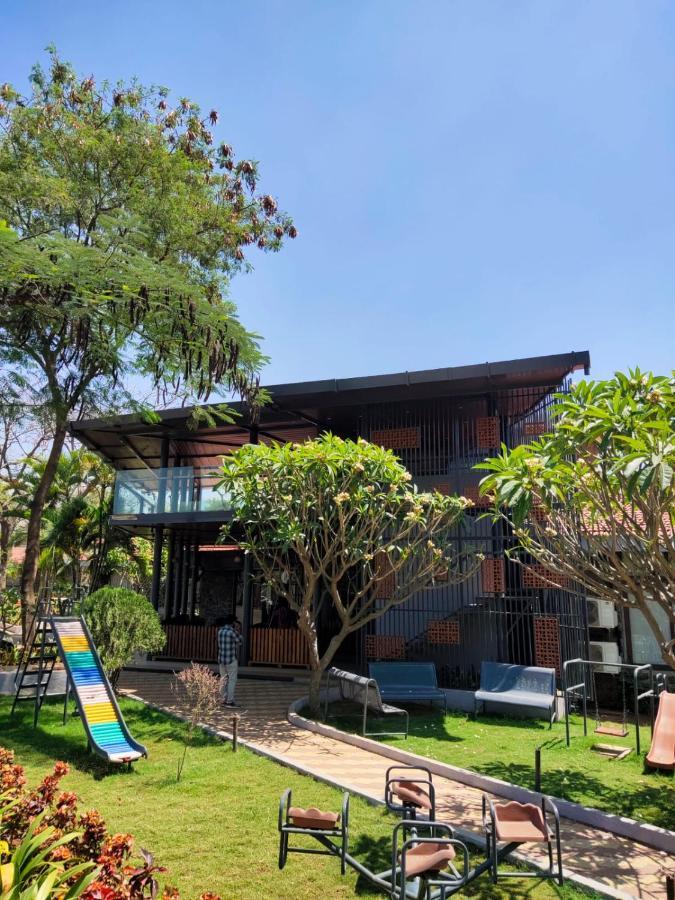 Caves County Resort Malegaon Экстерьер фото