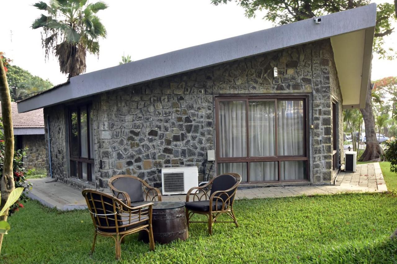 Caves County Resort Malegaon Экстерьер фото