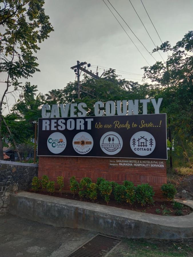 Caves County Resort Malegaon Экстерьер фото